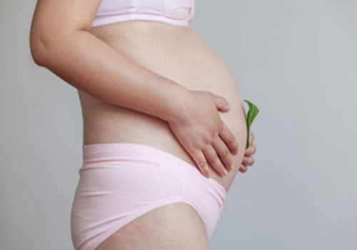 胎儿被诊断超雄综合征，孕妇终止妊娠引热议，医学专家详解