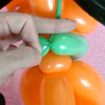 魔术气球造型教程图解 用气球制作可爱的拉布拉多狗狗