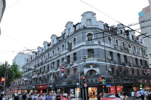 上海最繁华的地方在 南京 ,上海奢华之最,是中华商业第一街 