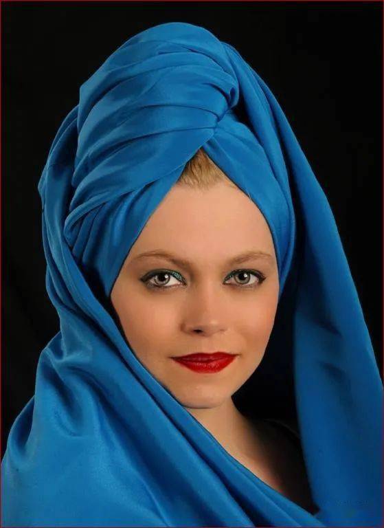 特效绿色头巾怎么弄好看 伊朗女性头巾颜色代表什么