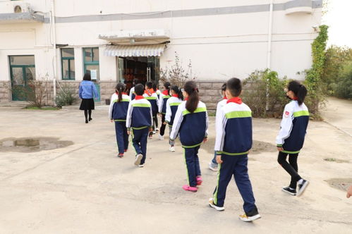 烟台高新区实验小学举行校外劳动实践基地揭牌仪式