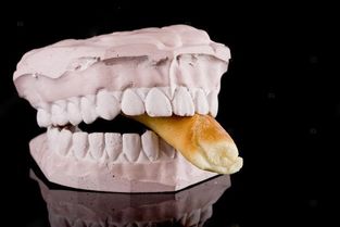牙齿矫正为什么医生不建议牙套只戴一半 