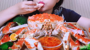 女子买一个13斤的帝王蟹吃播,看完她的吃法,网友觉得钱白花了 