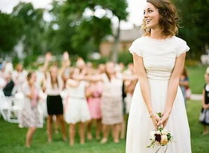 婚礼上抛捧花的方式有哪些 教你抛捧花的正确姿势