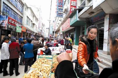 白龙镇 小镇大城建设路径