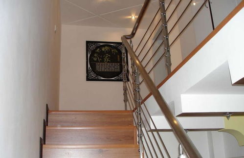 楼梯间的楼梯能不能拆了改成卧室(楼梯间的楼梯能不能拆了改成卧室门)