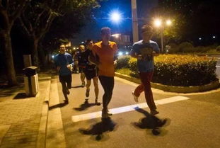 这条夜跑路线 有毒 ,跑过的郑州人 暴瘦10斤