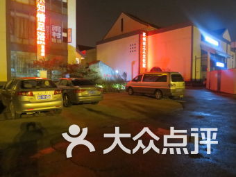 深圳东门工人文化宫现在可以停车了吗(深圳东门停车场免费停车吗)