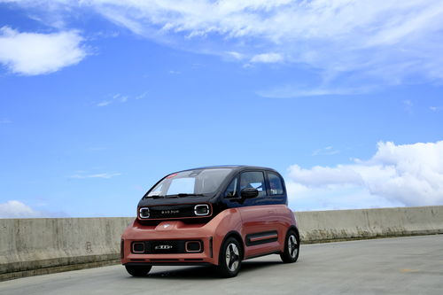 宝骏e300plus新能源汽车价格,宝骏e300新能源2021款未来款