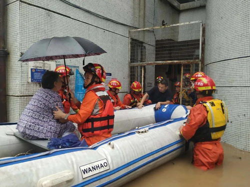 深圳暴雨频频,村庄被淹 宿舍积水断电 仓库厂房被淹......消防紧急救援