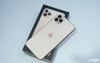 苹果iPhone 11 Pro Max金色版真机开箱图 包装盒配件全曝光