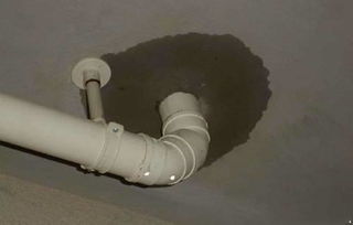 穿墙下水管漏水怎么办 下水管漏水怎么修复 卫生间防水注意哪些 