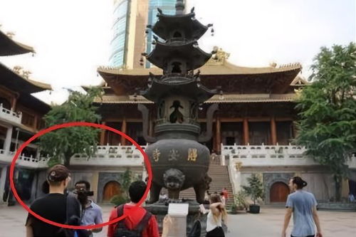为什么现在寺庙里都不允许对佛像拍照 看完这个很多人都害怕了 