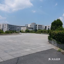 杭州下沙停车便宜的地方(浙江工商大学附近的免费停车场)