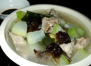 冬瓜海带排骨汤，海带冬瓜排骨浓汤的做法有哪些