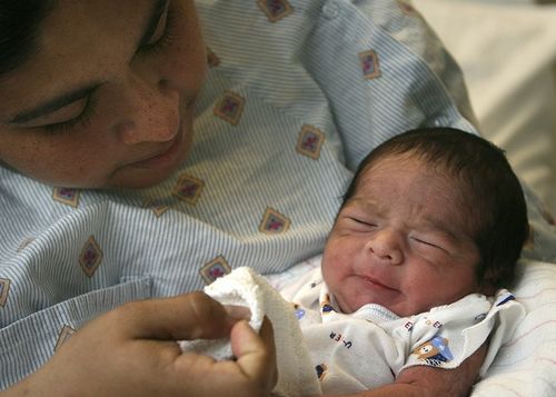 美国现问题婴儿摇椅 已造成至少13名婴儿死亡