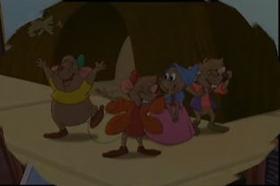 有一部动画片,主角是几只老鼠,它们在讲故事,还有一位仙女老奶奶,请问这部动画片叫什么 