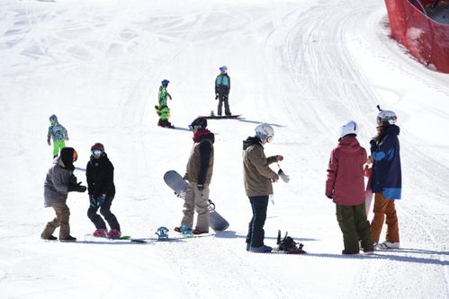 你滑雪我补贴,银河滑雪场联袂乐冰雪APP推出滑雪公益活动