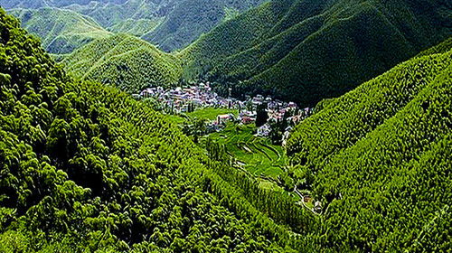 避暑胜地莫干山消费很高吗 有没有不收门票的景点和停车场 (包含德清周末停车场免费吗今天的词条)