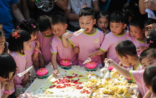 汶川地震108名寺庙出生孩子集体过生日 