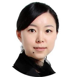 四海八荒谁最 美 你来决定 请为陈慧琴老师投上宝贵的一票