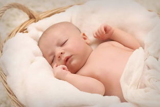 刚出生的宝宝睡多久才正常 宝宝睡不好的原因有哪些