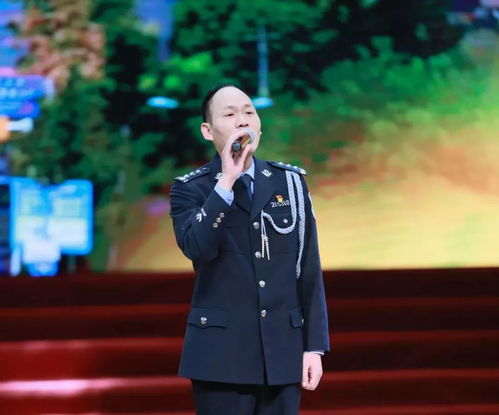 《少年壮志不言愁》是刘欢演唱的电视剧《便衣警察》主题曲,那么,下面