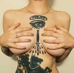 梦见女人胸部有纹身是什么意思梦到女人胸部有纹身好不好(梦见纹身在胸上)