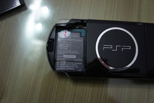 psp3000电池仓有划痕