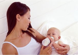 新生儿吐奶的处理措施 