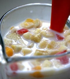 低热量的美味椰奶水果捞 2 的做法