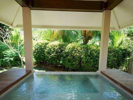 室外家庭小型游泳池的最小尺寸 长 宽 深 