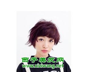 女生头发秃怎么弄好看？女生头发什么颜色好看(女生头发秃了是怎么回事)