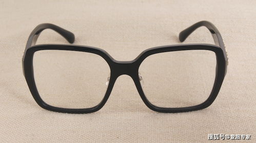 香奈儿CH5408眼镜低矮佩戴下滑 镜腿外扩劈叉 镜面扭曲 镜腿高低不平维修