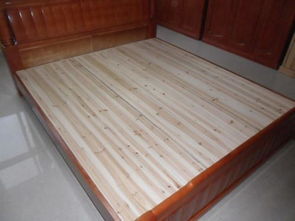 木质床板弯曲变形如何处理(实木床板变形弯曲)