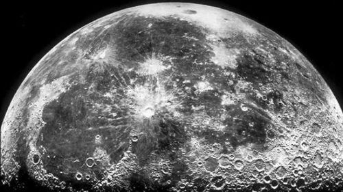 NASA月球之谜 远古的第二次月球撞击留下了不平衡的月球表面吗