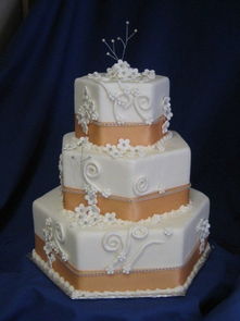 八角形婚礼蛋糕图片 打破传统吸引眼球 
