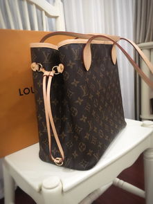 入手第一个奢侈品包包 LV neverfull