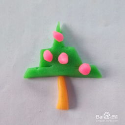 圣诞树怎么用橡皮泥做 
