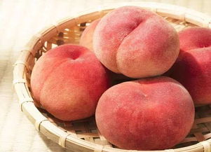 原创孕期饮食指南：桃子，吃还是不吃？桃子对孕妇的益处及食用指南