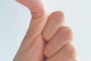 为什么手指可以掰得咔咔作响 经常这样掰手指会对关节有影响吗 