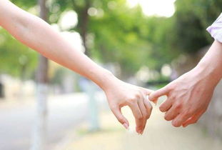 7种牵手方式,代表情侣之间不同的恋爱模式 