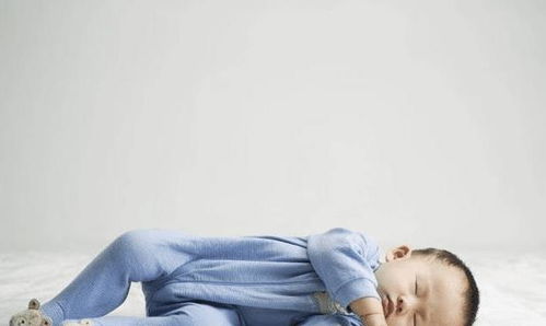 宝宝的睡姿也有大讲究 从小偏爱这种睡姿的孩子,将来身高更出众
