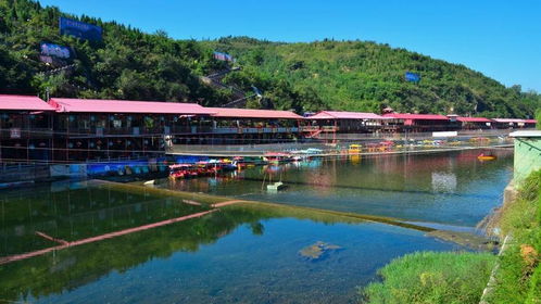 济南一奇特景区,名字搞笑感觉毫无意义,依山傍水景色宜人