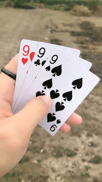 纸牌魔术小技巧 