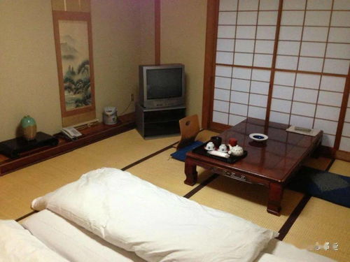 日本人为什么喜欢睡地板，而不喜欢睡床铺(为什么日本人都睡地板)