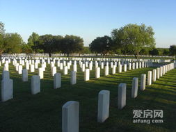 房价不跌只能死前住毛坯 争取死后住别墅