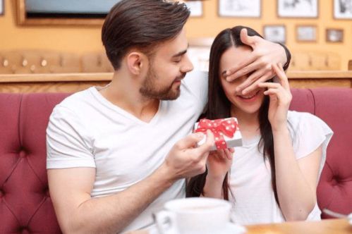 这三招,妥妥的攻陷女孩子,即使在恋爱中也可以增进感情 男孩 