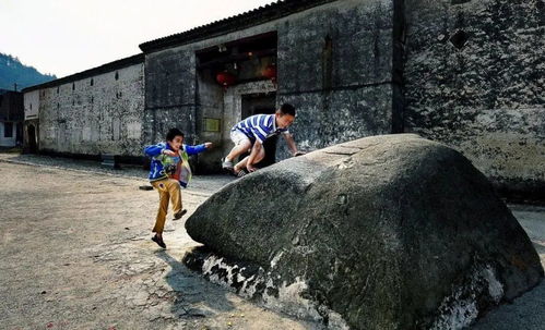 江西龙南:围屋人家