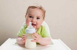 宝宝腹泻能喝牛奶吗(宝宝拉肚子还能喝奶吗)